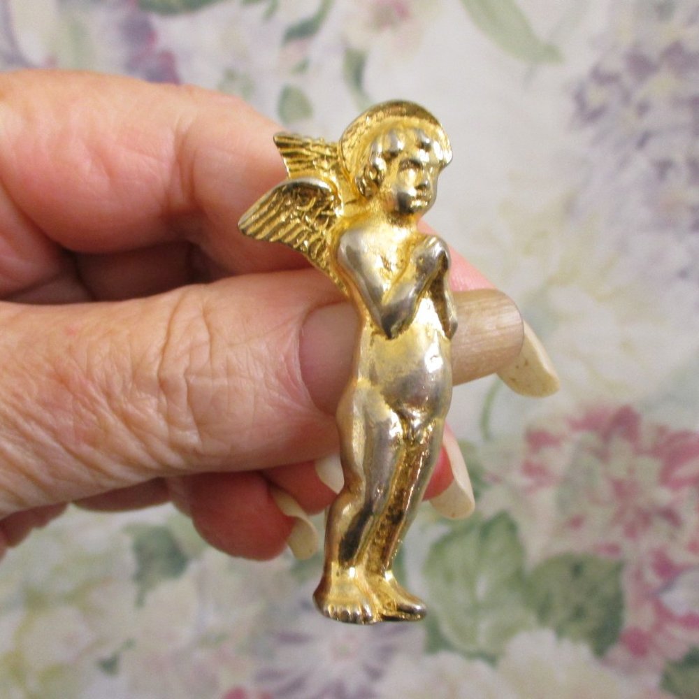 ALVA MUSEUM Renaissance Winged Cherub Brooch ~ VINTAGE 24K Gold Plate Cherub Pin